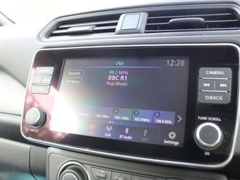 NISSAN LEAF 40kWh Acenta Hatchback 5dr Electric Auto (150 ps)