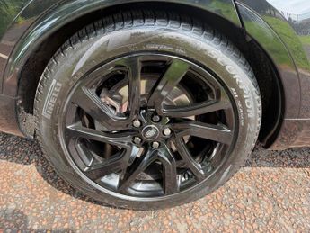 LAND ROVER DISCOVERY 3.0 SD V6 HSE SUV 5dr Diesel Auto 4WD Euro 6 (s/s) (306 ps)