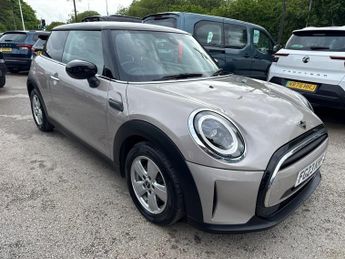 MINI HATCH 1.5 Cooper Classic Hatchback 3dr Petrol Steptronic Euro 6 (s/s) 