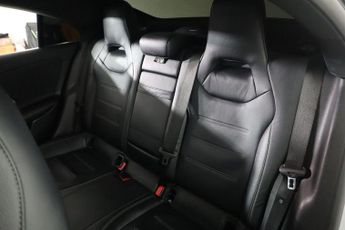 MERCEDES-BENZ CLA 2.0 CLA220d AMG Line (Premium Plus 2) Coupe 8G-DCT Euro 6 (s/s) 