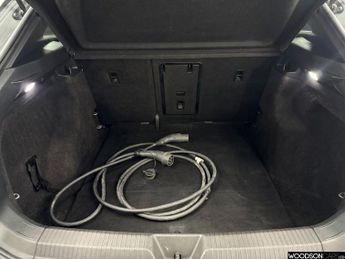 VOLKSWAGEN ID.4 Pure 52kWh Life SUV 5dr Electric Auto (148 ps)