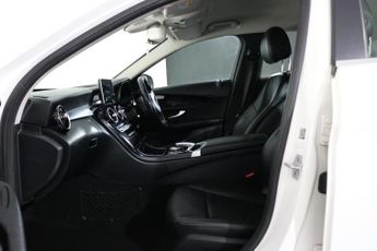 MERCEDES-BENZ C-CLASS 2.0 C200 SE Saloon 4dr Petrol 7G-Tronic+ Euro 6 (s/s) (184 ps)