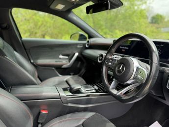 MERCEDES-BENZ A-CLASS 2.0 A200d AMG Line (Executive) Hatchback 5dr Diesel 8G-DCT Euro 