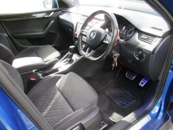 SKODA OCTAVIA 2.0 TDI vRS Estate 5dr Diesel DSG Euro 6 (s/s) (184 ps)