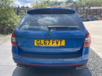 SKODA OCTAVIA 2.0 TDI vRS Estate 5dr Diesel DSG Euro 6 (s/s) (184 ps)