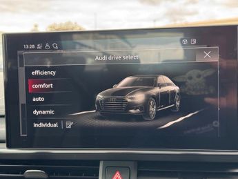 AUDI A4 2.0 TDI 35 Sport Saloon Diesel S Tronic Mythos Black Euro 6 (s/s