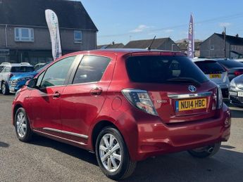 TOYOTA YARIS 1.5 VVT-h Icon Plus Hatchback 5dr Petrol Hybrid CVT Euro 5 (101 