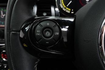 MINI Electric Hatch Cooper SE 32.6kWh Level 3 Hatchback 3dr Electric Auto (184 ps)