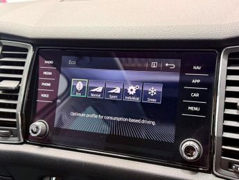 SKODA KODIAQ DIESEL ESTATE 2.0 TDI SE L SUV 5dr Diesel DSG 4WD Euro 6 (s/s) (7 Seat) (190 p