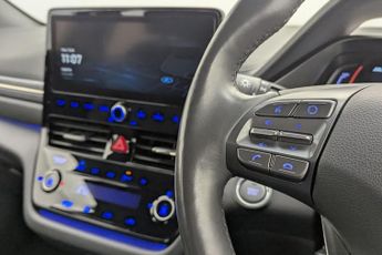 HYUNDAI IONIQ 38.3kWh Premium Hatchback 5dr Electric Auto (136 ps)