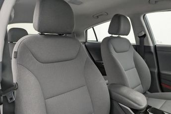 HYUNDAI IONIQ 38.3kWh Premium Hatchback 5dr Electric Auto (136 ps)