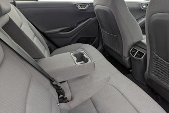 HYUNDAI IONIQ 38.3kWh Premium Hatchback 5dr Electric Auto (136 ps)