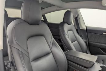 TESLA Model 3 (Dual Motor) Long Range Saloon 4dr Electric Auto 4WDE (346 ps)