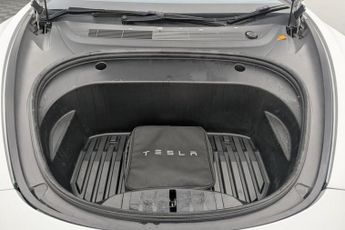 TESLA Model 3 (Dual Motor) Long Range Saloon 4dr Electric Auto 4WDE (346 ps)