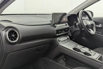 HYUNDAI KONA 39kWh Premium SUV 5dr Electric Auto (10.5kW Charger) (136 ps)
