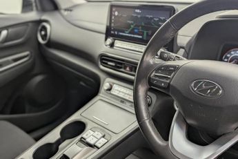 HYUNDAI KONA 39kWh Premium SUV 5dr Electric Auto (10.5kW Charger) (136 ps)