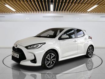 TOYOTA YARIS 1.5 VVT-h Design Hatchback 5dr Petrol Hybrid E-CVT Euro 6 (s/s) 