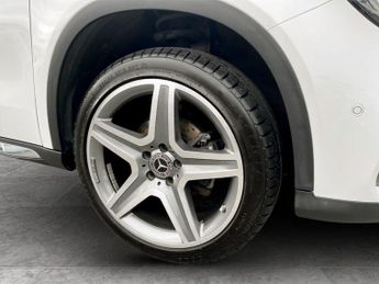 MERCEDES-BENZ GLA 1.6 GLA180 AMG Line Edition SUV 5dr Petrol 7G-DCT Euro 6 (s/s) (
