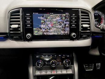 SKODA KAROQ 1.5 TSI ACT SportLine SUV 5dr Petrol DSG Euro 6 (s/s) (150 ps)