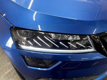 SKODA KAROQ 1.5 TSI ACT SportLine SUV 5dr Petrol DSG Euro 6 (s/s) (150 ps)