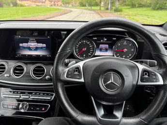 MERCEDES-BENZ E-CLASS 2.0 E220d AMG Line Saloon 4dr Diesel G-Tronic+ Euro 6 (s/s) (194