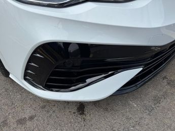 VOLKSWAGEN GOLF 2.0 TSI R Hatchback 5dr Petrol DSG 4Motion Euro 6 (s/s) (320 ps)