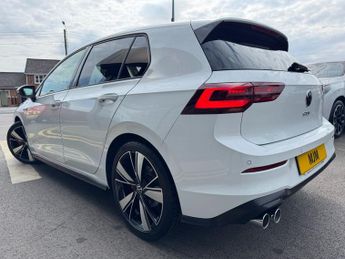VOLKSWAGEN GOLF 2.0 TDI GTD Hatchback 5dr Diesel DSG Euro 6 (s/s) (200 ps) * HUG