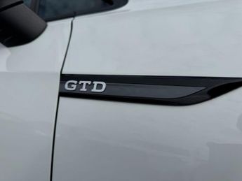 VOLKSWAGEN GOLF 2.0 TDI GTD Hatchback 5dr Diesel DSG Euro 6 (s/s) (200 ps) * HUG