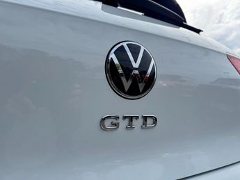 VOLKSWAGEN GOLF 2.0 TDI GTD Hatchback 5dr Diesel DSG Euro 6 (s/s) (200 ps) * HUG