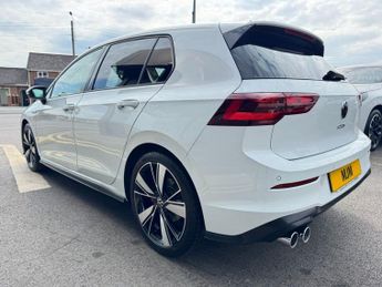 VOLKSWAGEN GOLF 2.0 TDI GTD Hatchback 5dr Diesel DSG Euro 6 (s/s) (200 ps) * HUG