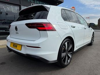 VOLKSWAGEN GOLF 2.0 TDI GTD Hatchback 5dr Diesel DSG Euro 6 (s/s) (200 ps) * HUG