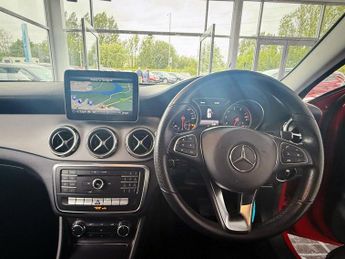 MERCEDES-BENZ GLA 1.6 GLA180 GPF Urban Edition SUV 5dr Petrol 7G-DCT Euro 6 (s/s) 
