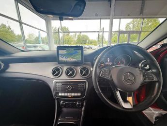 MERCEDES-BENZ GLA 1.6 GLA180 GPF Urban Edition SUV 5dr Petrol 7G-DCT Euro 6 (s/s) 