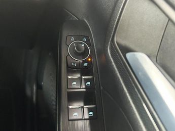 FORD KUGA 2.5 EcoBoost Duratec 14.4kWh ST-Line X SUV 5dr Petrol Plug-in Hy