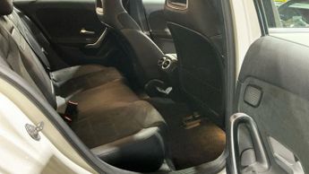 MERCEDES-BENZ A-CLASS 1.5 A180d AMG Line (Premium) Hatchback 5dr Diesel 7G-DCT Euro 6 