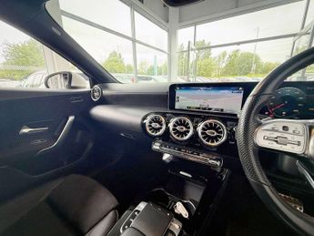 MERCEDES-BENZ A-CLASS 1.5 A180d AMG Line (Premium) Hatchback 5dr Diesel 7G-DCT Euro 6 