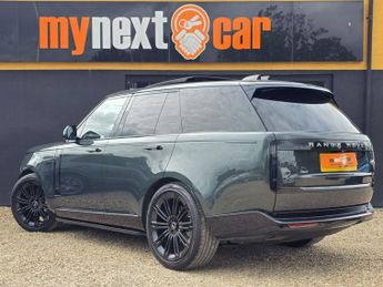 LAND ROVER RANGE ROVER 3.0 P400 MHEV SE SUV 5dr Petrol Auto 4WD Euro 6 (s/s) (400 ps)