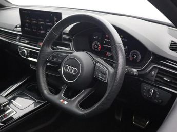 AUDI A4 AVANT 2.0 TFSI 35 Black Edition Estate 5dr Petrol S Tronic Euro 6 (s/s