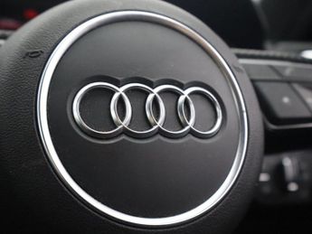 AUDI A4 AVANT 2.0 TFSI 35 Black Edition Estate 5dr Petrol S Tronic Euro 6 (s/s