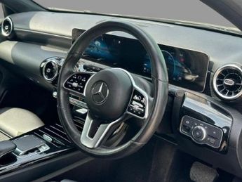 MERCEDES-BENZ A-CLASS 1.5 A180d Sport (Executive) Hatchback 5dr Diesel 7G-DCT Euro 6 (