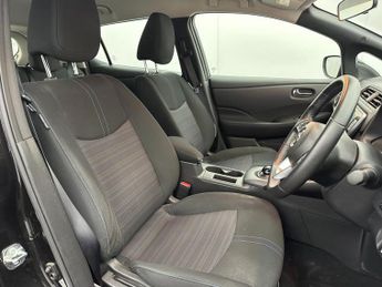NISSAN LEAF 40kWh Acenta Hatchback 5dr Electric Auto (150 ps)