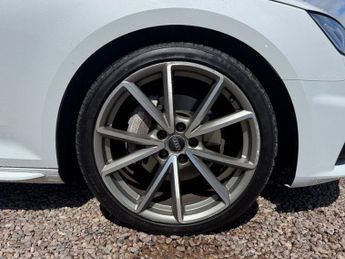 AUDI A4 2.0 TDI 40 S line Saloon 4dr Diesel S Tronic Euro 6 (s/s) 