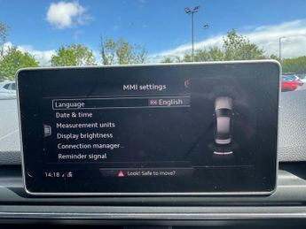AUDI A4 2.0 TDI 40 S line Saloon 4dr Diesel S Tronic Euro 6 (s/s) 