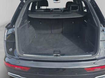 AUDI Q5 2.0 TDI 40 S line SUV 5dr Diesel S Tronic quattro Euro 6 (s/s) (