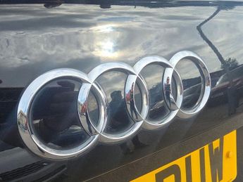 AUDI Q5 2.0 TDI 40 S line SUV 5dr Diesel S Tronic quattro Euro 6 (s/s) (