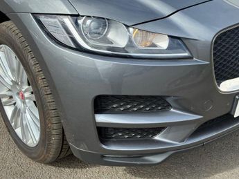 JAGUAR F-PACE 2.0 D180 Prestige SUV 5dr Diesel Auto AWD Euro 6 (s/s) (180 ps)