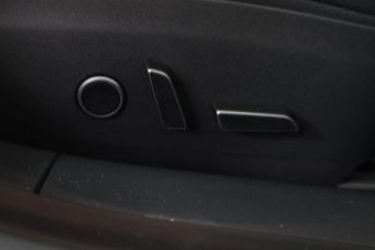 TESLA Model 3 Standard Range Plus Auto RWD 4dr