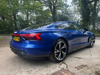 AUDI E-TRON GT 93.4kWh Saloon 4dr Electric Auto quattro (476 ps)