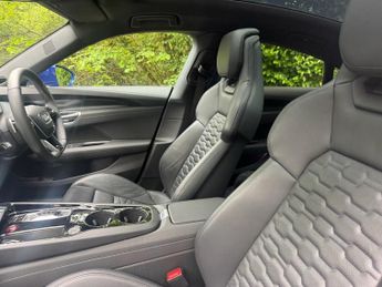 AUDI E-TRON GT 93.4kWh Saloon 4dr Electric Auto quattro (476 ps)