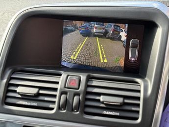 VOLVO XC60 2.4 D5 SE Lux Nav SUV 5dr Diesel Auto AWD Euro 6 (s/s) (220 ps)